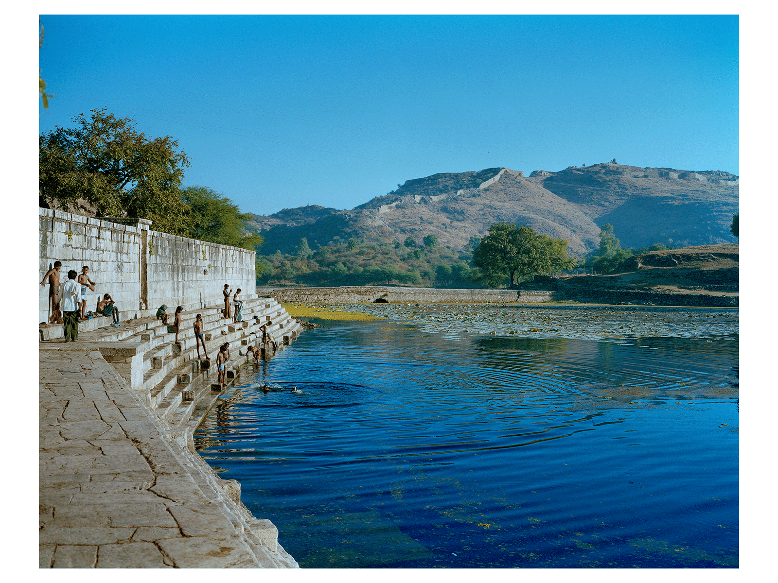 Am kund des eklingeswar-shiva-tempels in rajasthan, Indien