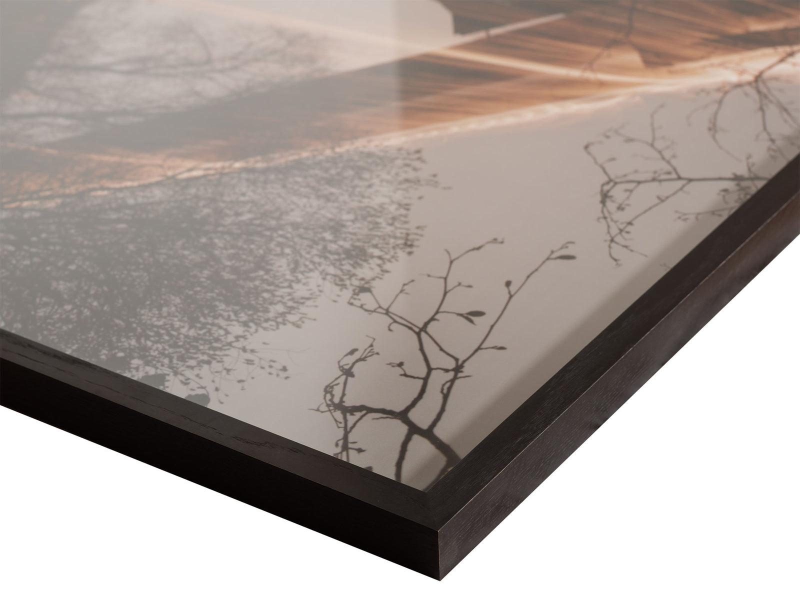 Frame and edge detail of the photographic artwork “Golden rain, Deutschland” by André Wagner.