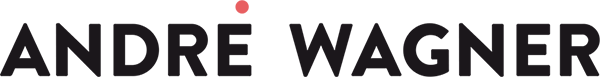 Logo André Wagner mit rotem Punkt über dem E