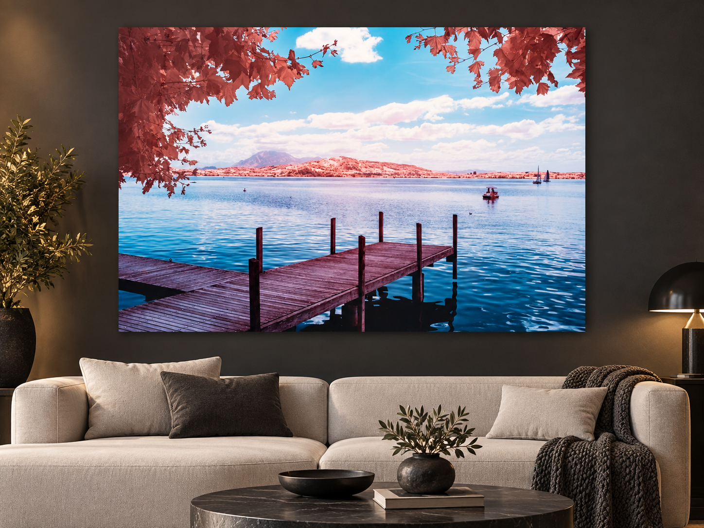 Visualisation d’intérieur avec l’œuvre photographique « ZUGERSEE #1 » d’André Wagner ; il ne s’agit pas d’une installation photographiée.