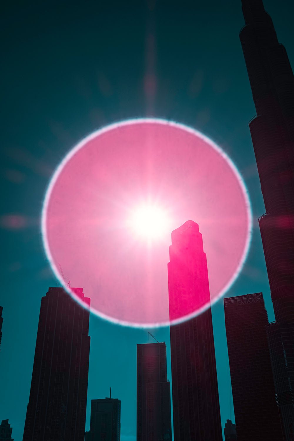Dubai in the Eye of the Cosmic Observer, Vereinigte Arabische Emirate